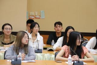26. กิจกรรมต้อนรับและปฐมนิเทศนักศึกษาต่างชาติ ชาวจีน วันที่ 5 กันยายน 2566 ณ ห้องประชุมดาวเรือง ชั้น 9 อาคารเรียนรวมและอำนวยการ (ตึก 14)